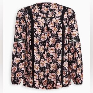 Torrid twill woven lace trim top